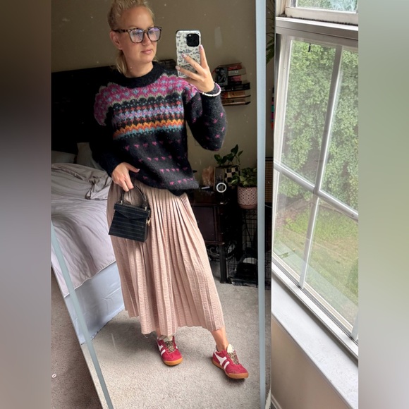 Vintage Handknit Wool Sweater Size M - Picture 1 of 6